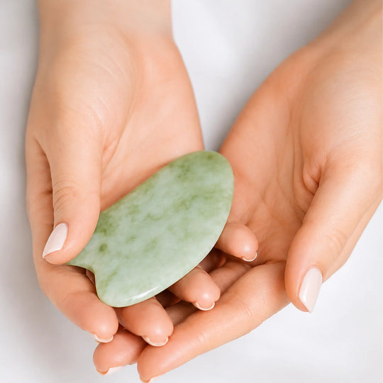 Beauty jade scraping